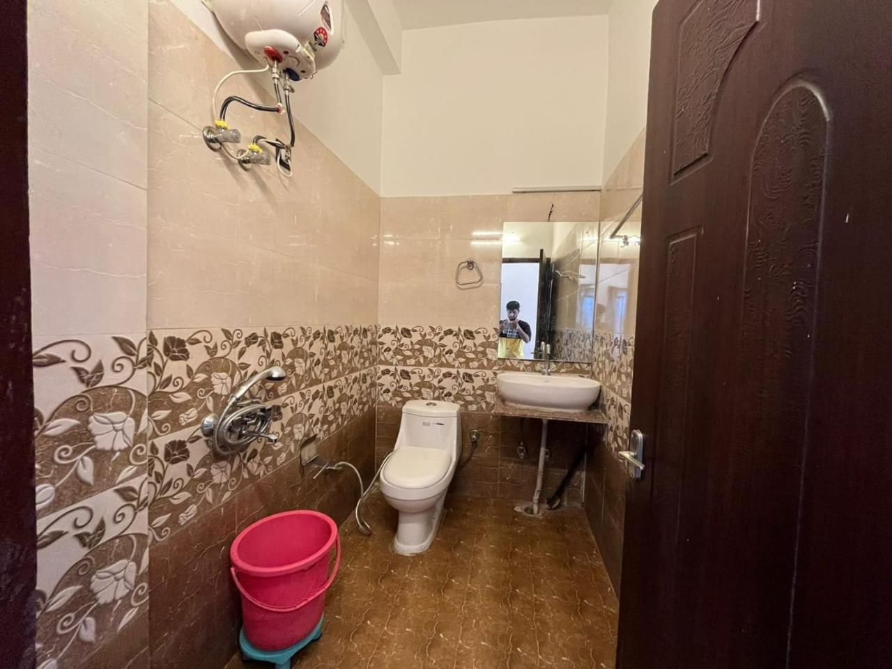 Rahul Hotel & Restaurant Mussoorie Exterior photo